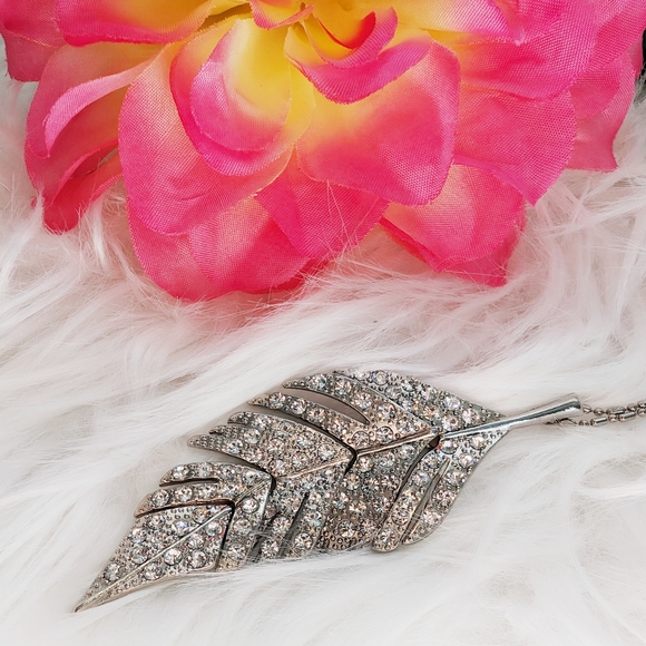 Sparkle silver leaf 🍃 pendant & necklace - Picture 1 of 5